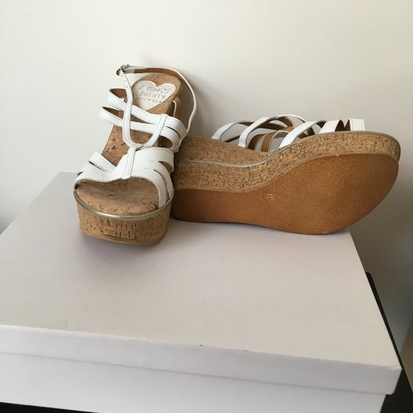 Love and Liberty Brooklyn White Platform Wedge Sandals Size 8 - Picture 3 of 4